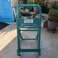 Sheet Goods/Plywood Panel Lift Assist Cart 