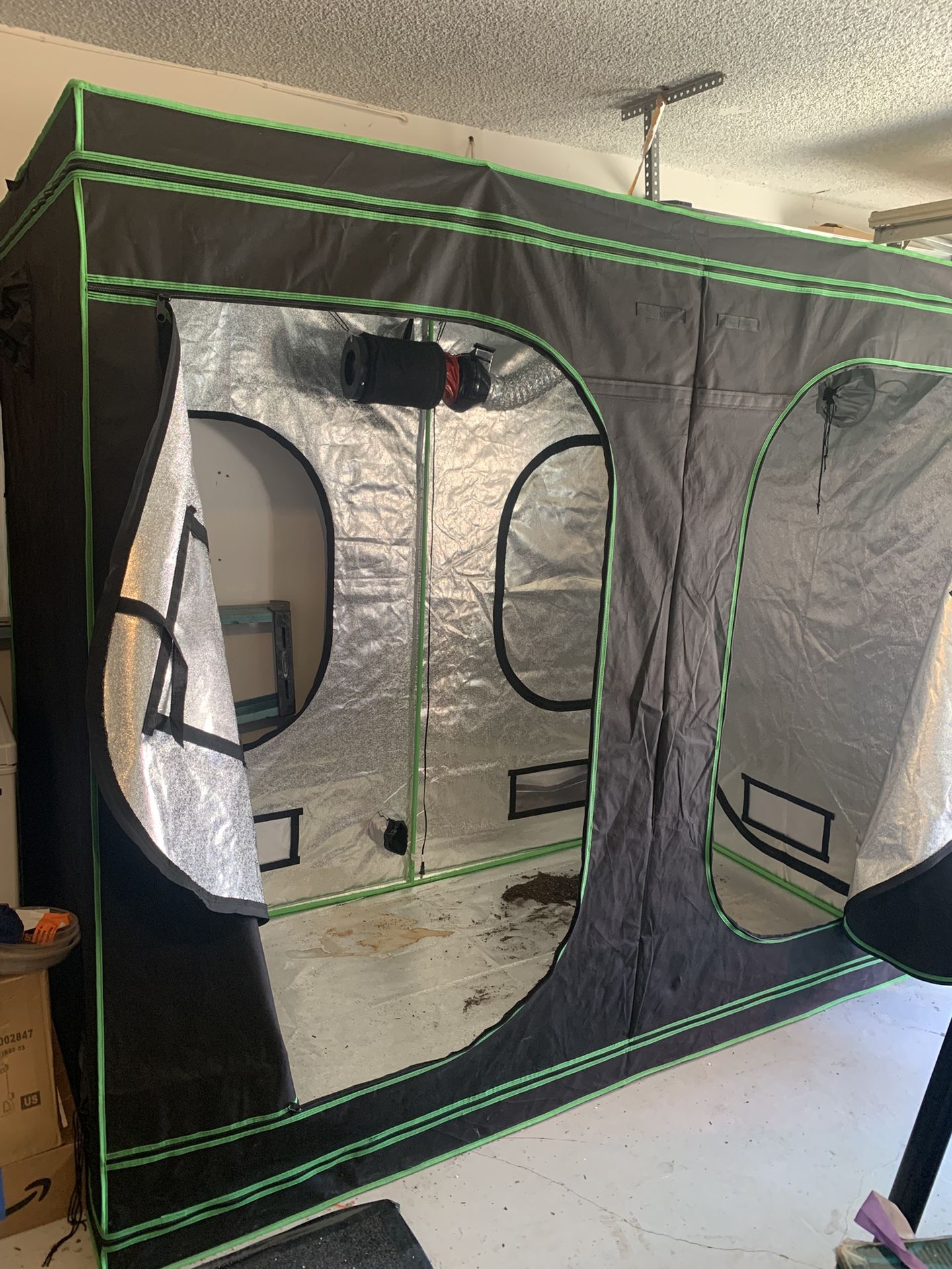 Sulives 120x 60”x80” Grow Tent description in the pictures.