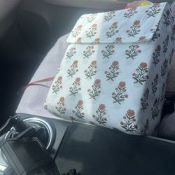 Complete Bedsheet, Cover And Pillowcase