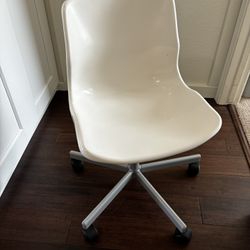 White Swivel Office Chair