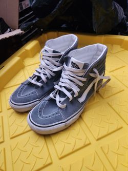 Vans men size 5 (like new)