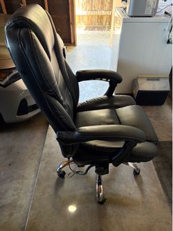 Massage/desk chair