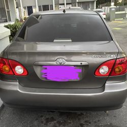 Se Vende Toyota Corolla 2003 en 3200