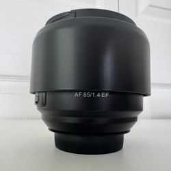 Samyang 85 mm F1.4 Lens 