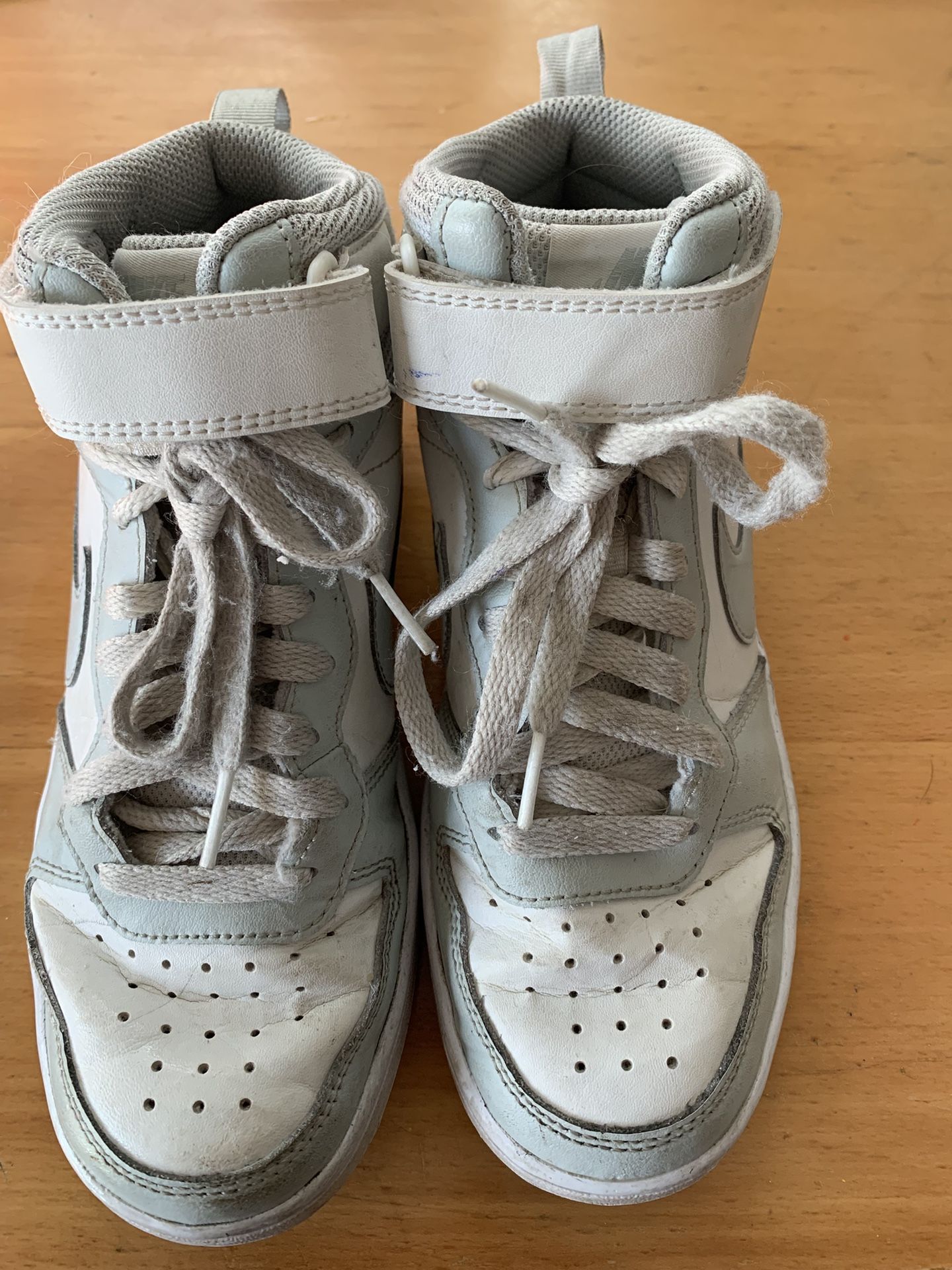 Nike Court Shoes 4.5