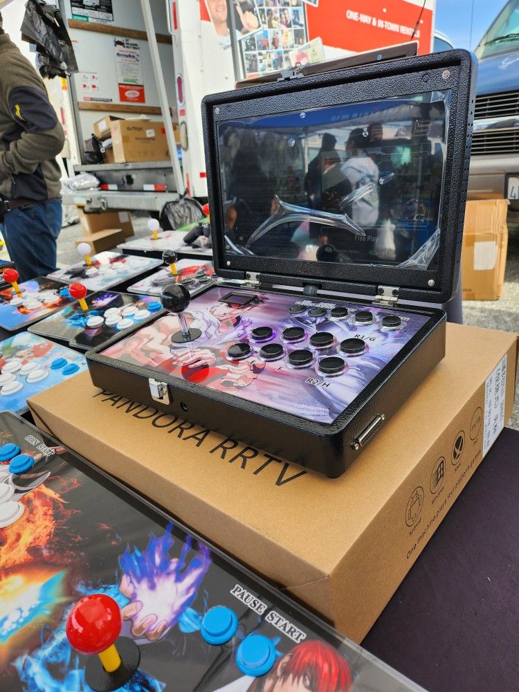 New Portable Pandora Arcade System With 26,800 Games 