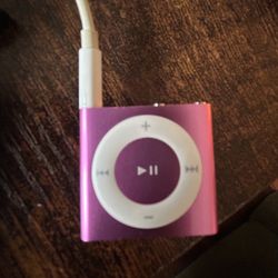 Apple iPod Shuffle 4th Generation Pink 2GB w/charger