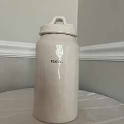 Rae Dunn Flour Written Air  Right Lid  Container