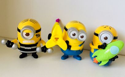 4 Minions figures