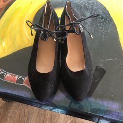 Black Flats Size 8 Almost New Ties At Ankle