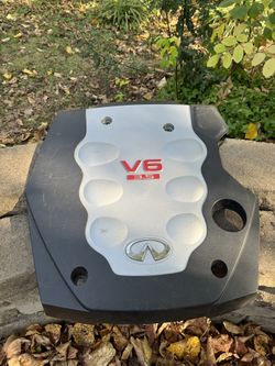 Infiniti G35 Engine Cover