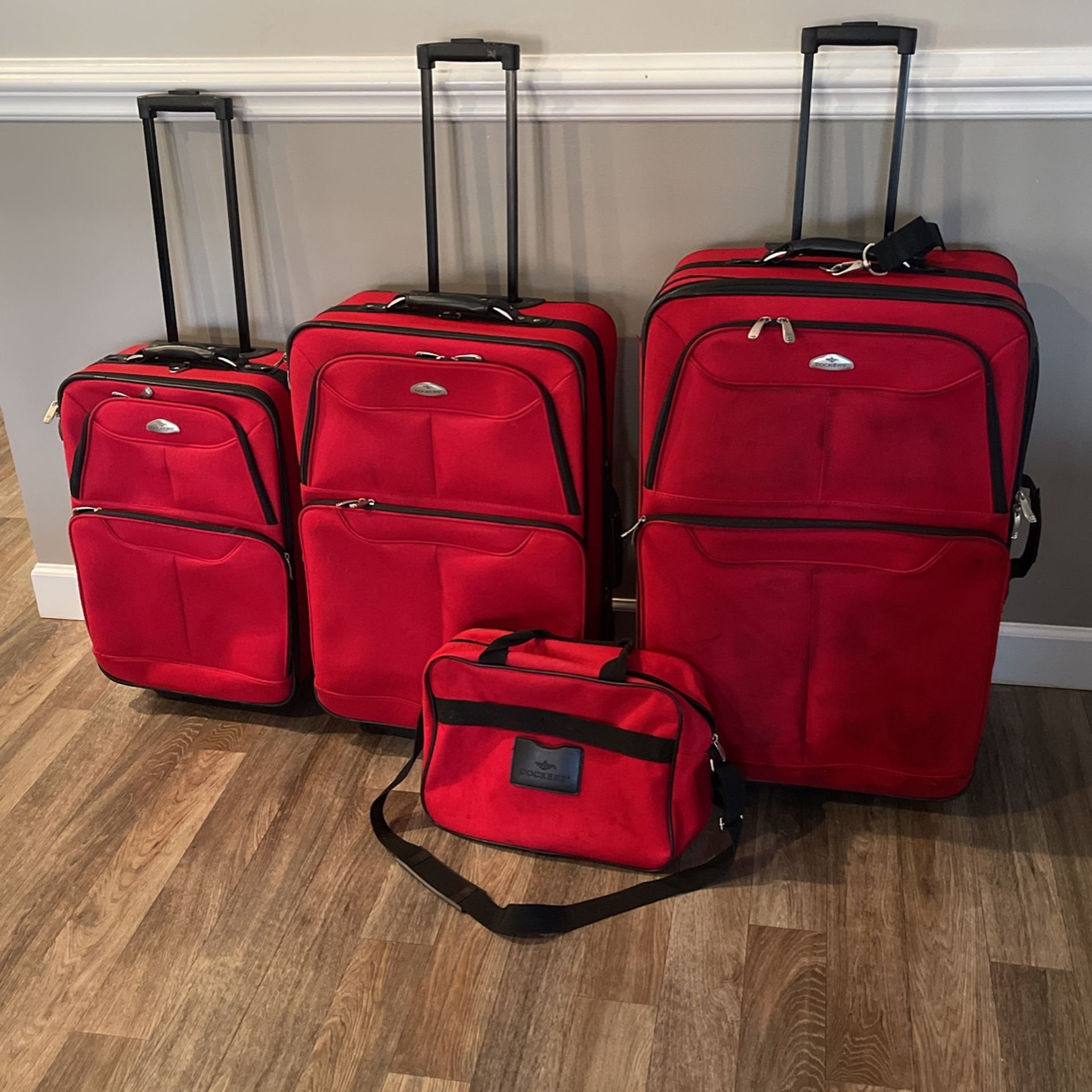 Dockers, 4 Piece Soft Sided Luggage for Sale in Wellford, SC OfferUp