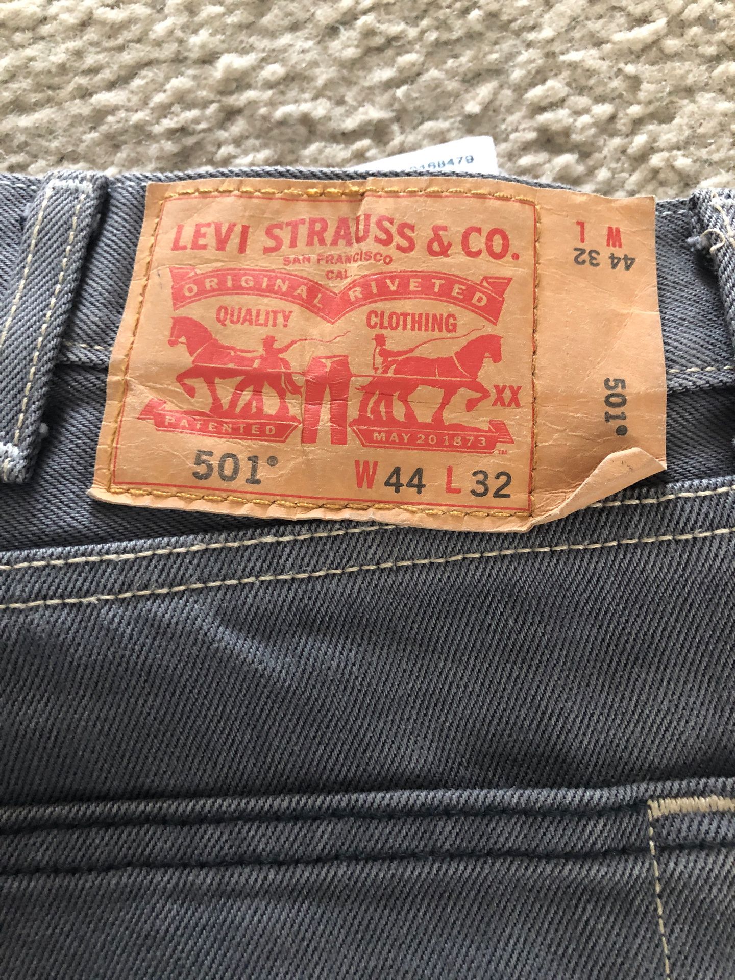 501 Levi Strauss grey color jeans