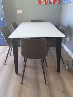 Table 6 chairs for $200