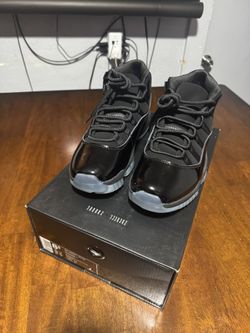 Jordan 11 " Cap & Gown"