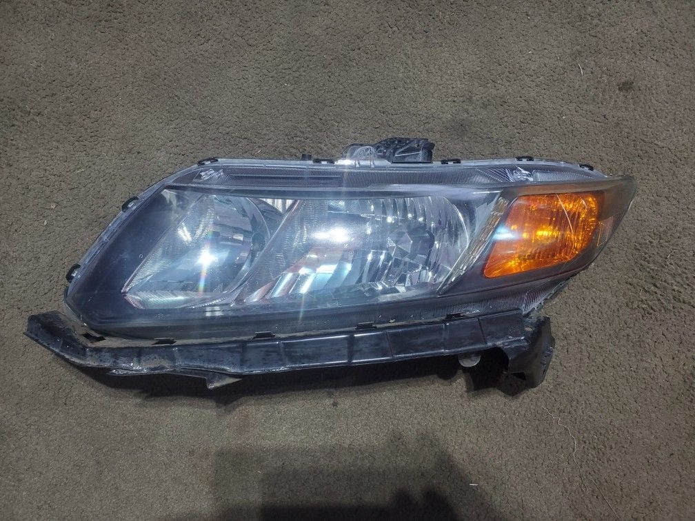 2012 Honda Civic Headlight Left OEM Good Condition $110