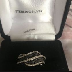 NEW 925 Sterling Silver White/Black Genuine Diamonds # 7 Ring  SALE Only  $190. O.B.O 🍀