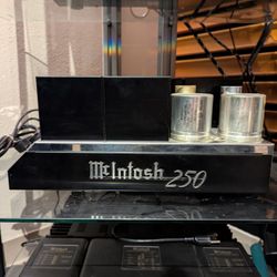 McIntosh MC250 Power Amplifier