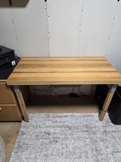 Desk/Table