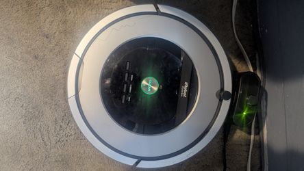 Roomba With Charger