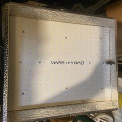 Led lighting By Mars Hydro