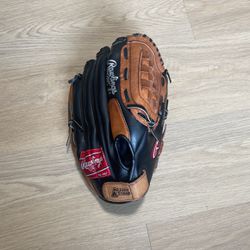Rawlings Baseball/Softball Glove