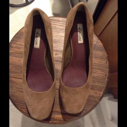 Devani Camel Suade Pumps