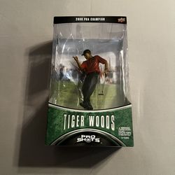 Upper Deck Pro Shots 2000 PGA Champion Tiger Woods Collector’s Edition Figure Including Upper Deck 2000 PGA Champion The Point Trading Card