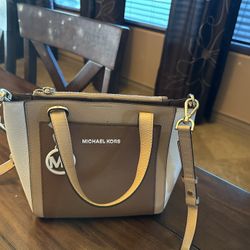 Michael Kors Leather Purse