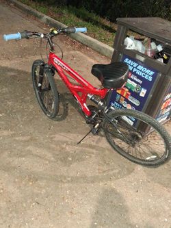 Dynacraft Gauntlet Bike