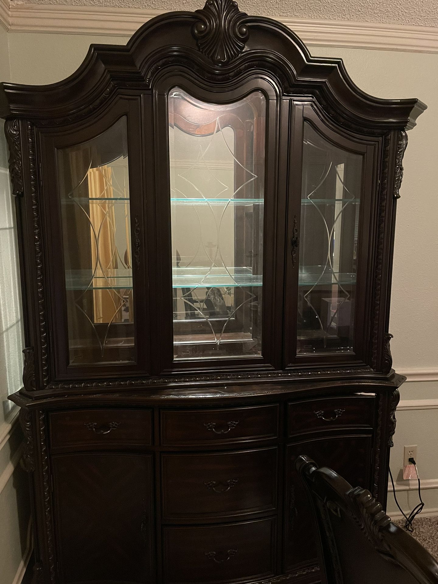 China Cabinet With Internal Light 