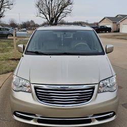 2013 Chrysler Town & Country