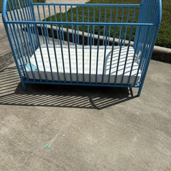 I HAVE (5) SLIGHTLY USED AMERIWOOD 3in 1 BLUE METAL CRIB TODDLER BED THE PRICE IS FOR ALL WITH/ MATTRESS