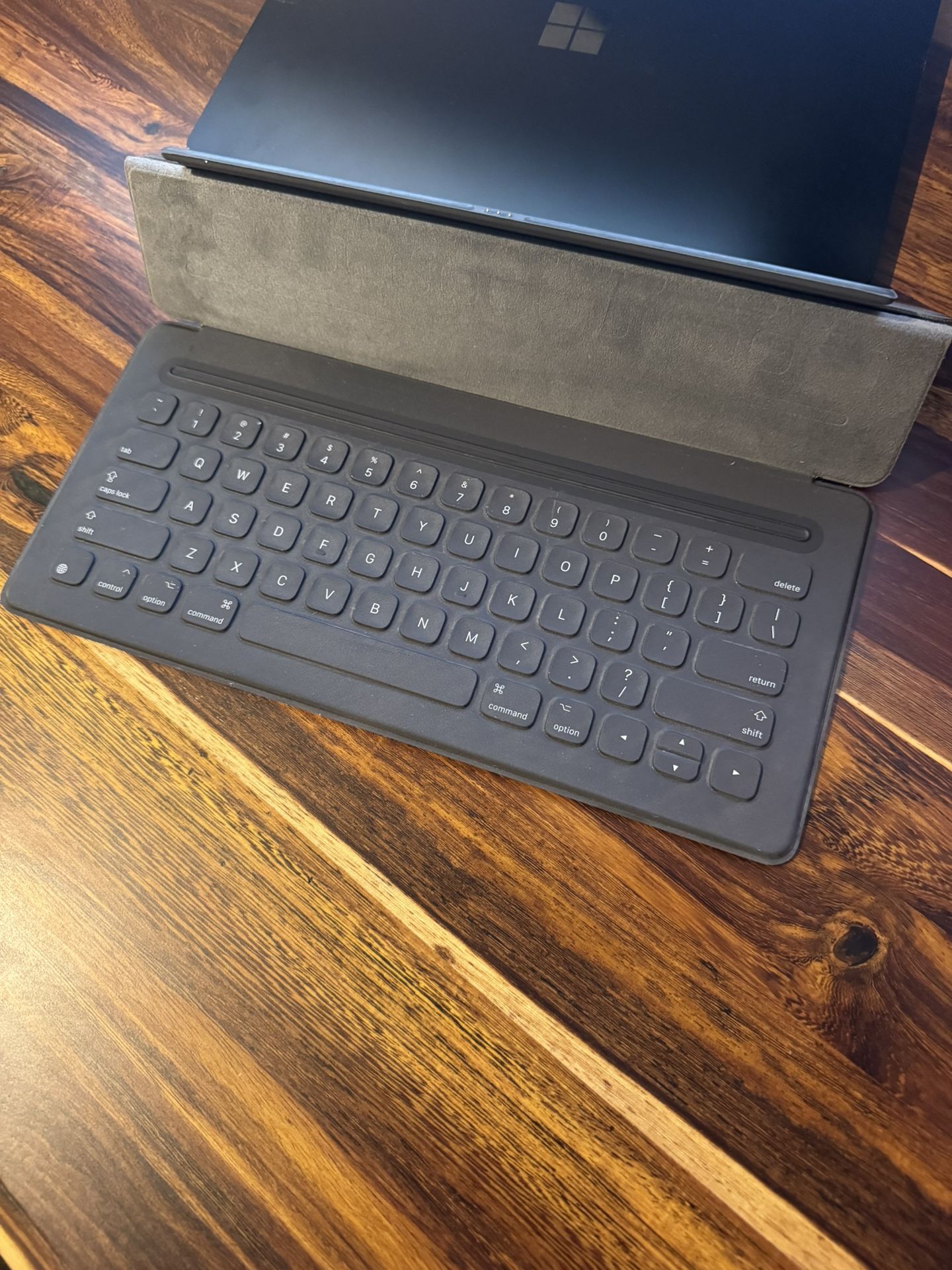 Apple iPad Smart Keyboard