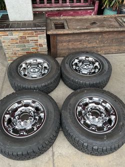 18” Ford SUPERDUTY F250 F350 chrome wheels
