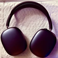 Nearly new AirPods Max (USB-C) - Midnight