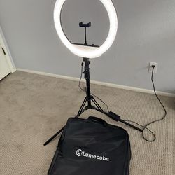 Lume Cube Cordless 18” Ring Light