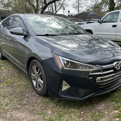 2019 Hyundai EL