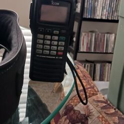 A-6 Icom Aircraft Radio