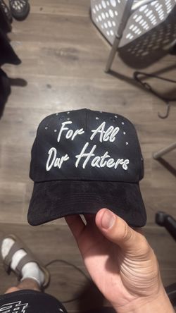 tomobochio X dandy hats
