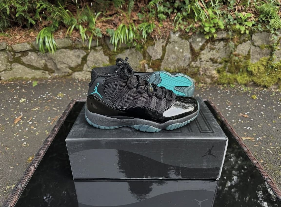 Jordan 11s Gamma Blue 