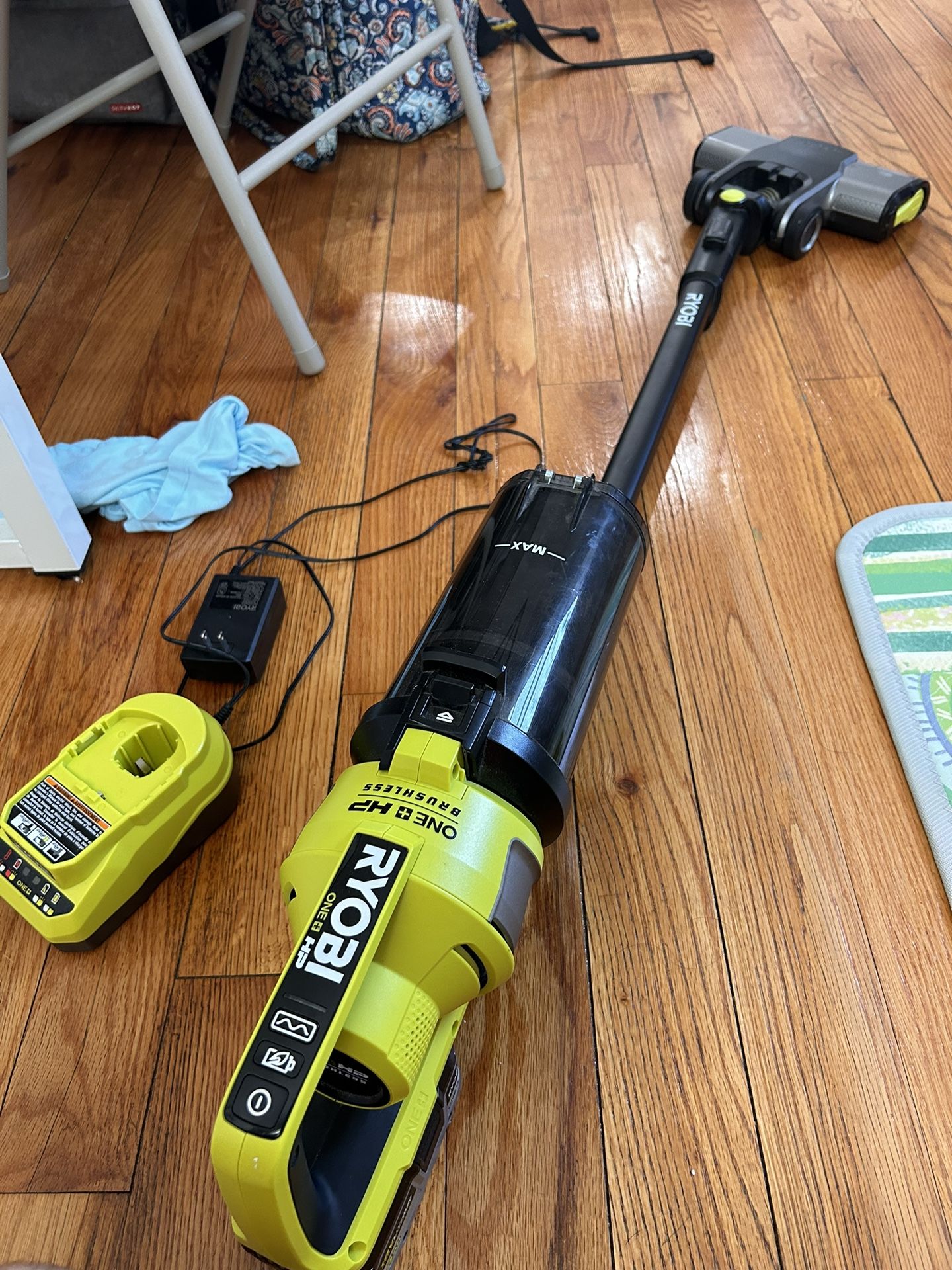 RYOBI VACUUM