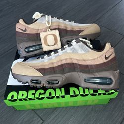 Nike Air Max 95 Oregon “lumber Yard” Size 9,5 