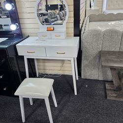White Vanity with led light 🚚WE DELIVER🚚