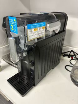 Brand new Uoike Slushie Machine