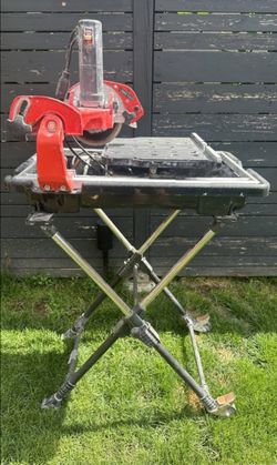 Husky Tile Wet Saw with stand