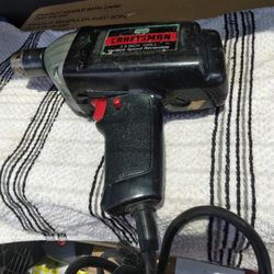 CRAFTMAN CORDED POWER DRILL 