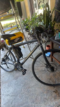 Black Hybrid Road Bike with Disc Brakes
