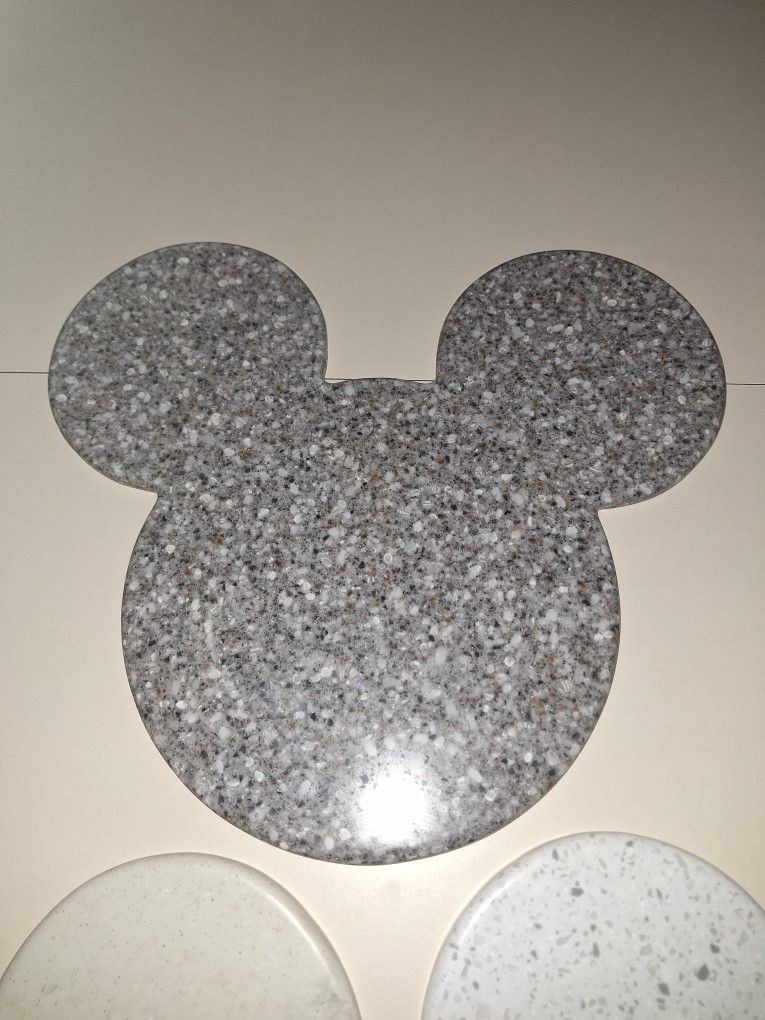 Micky Mouse Corian Boardz.