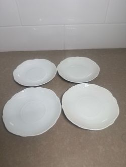 Set of 4 White Ceramic Plates